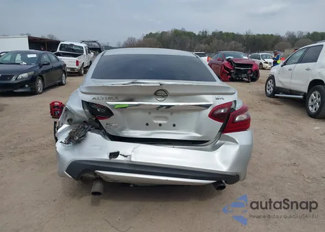 2017 Nissan Altima 2.5 Sr z USA, uszkodzony, nr VIN 1N4AL3AP2HC236156